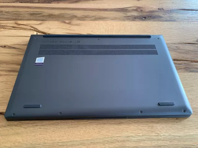 NEU Lenovo Yoga Slim 7 14ARE05, 14 Zoll, AMD Ryzen 5 4500U, 8 GB RAM, 512 GB SSD 3