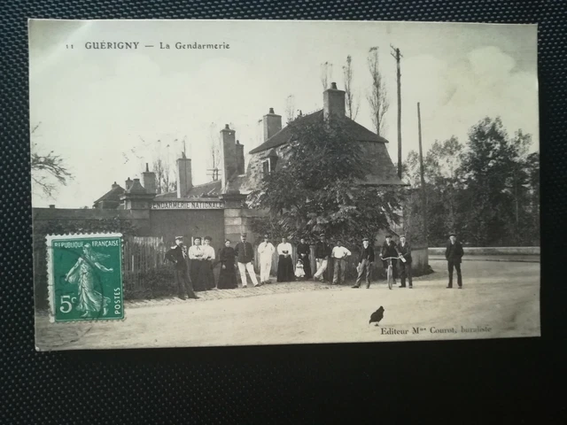 CPA 58 GUERIGNY - La Gendarmerie