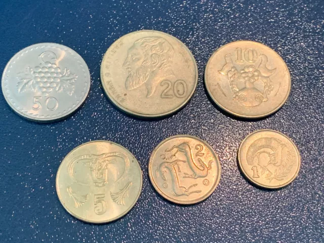 Kleines Münzkonvolut - Zypern - 6 Münzen Aus Dem Umlauf . (Vor Euro )