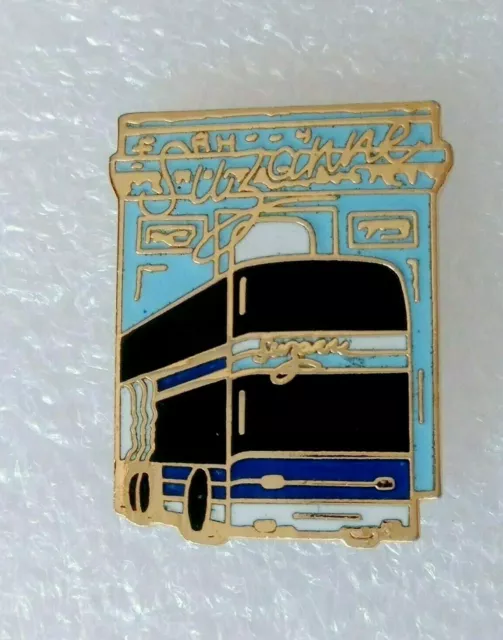 Pin's Lapel pin enamel pins AUTOCAR CAR AUTOBUS SUZANNE ARC DE TRIOMPHE EGF Sign