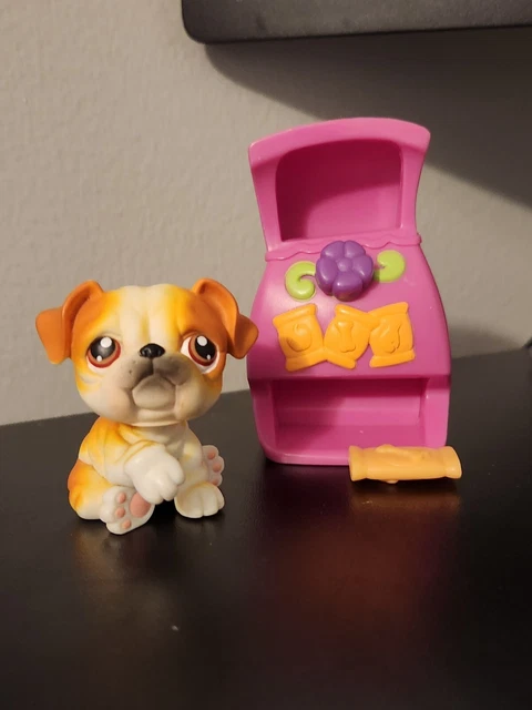 Littlest Pet Shop Bulldog 46 with Dog Treat Dispenser and Treat LPS Hasbro Kids