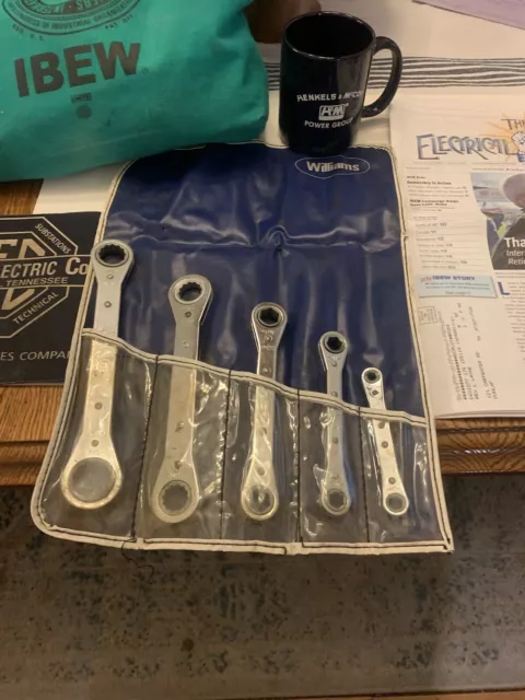 Williams 5 piece Ratchet Wrenches set 6 & 12 PointsWrenches Used ,Pouch Nice USA