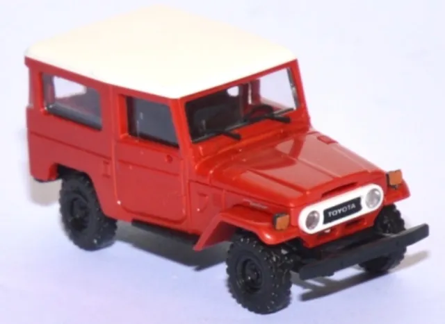 HO Scale  Busch Toyota Land Cruiser HJ 40