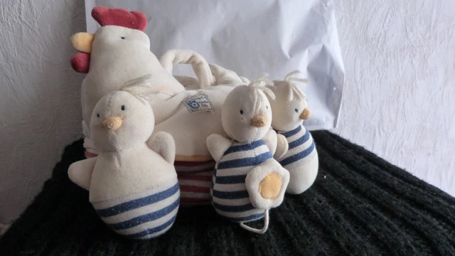 doudou sac poule seraphin   moulin roty +3 poussins tres bon etat