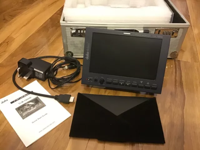 Datavideo TLM-700HD 7" TFT LCD field monitor & power supply in protective case
