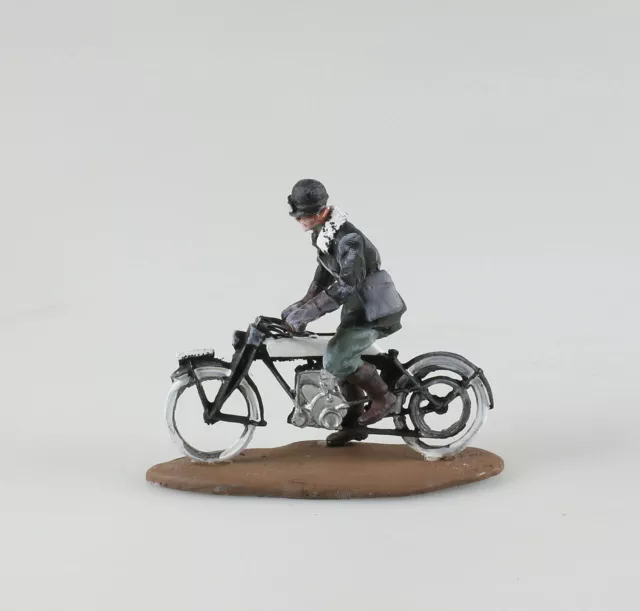 Motocycliste Italien, 1915 sur sa Rudge