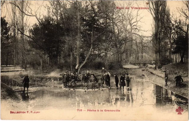 CPA AK Vincennes Peche a la Frog FRANCE (1283270)