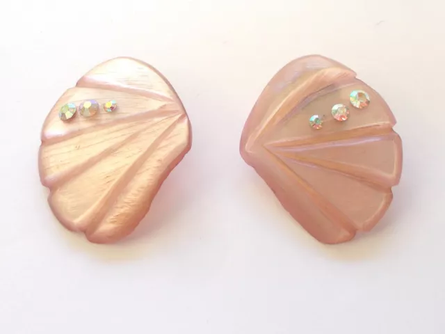 Vintage 50's carved lilac pink lucite aurora borealis crystal statement Earrings