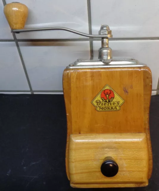 Alte DIENES Mokka Mühle - PeDe - Peter Dienes - Schöne Kaffeemühle - Holz