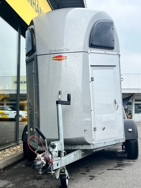 Böckmann Champion 2,4t 2-Pferdeanhänger 100 KMH Viehtransporter PKW Anhänger
