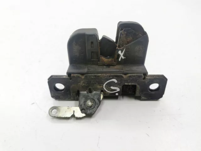 Volkswagen PASSAT B5 1999 Tailgate Boot Lid Lock Catch Latch 3B9827505B AMD59540