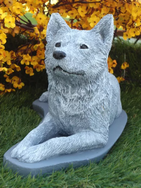 Concrete Statue Australia Heeler dog Monochrome grey  grave marker, garden decor