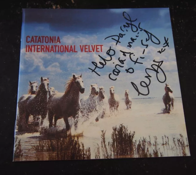 Autographed CD- Catatonia, International Velvet -1998 Blanco Y Negro ‎3984208342