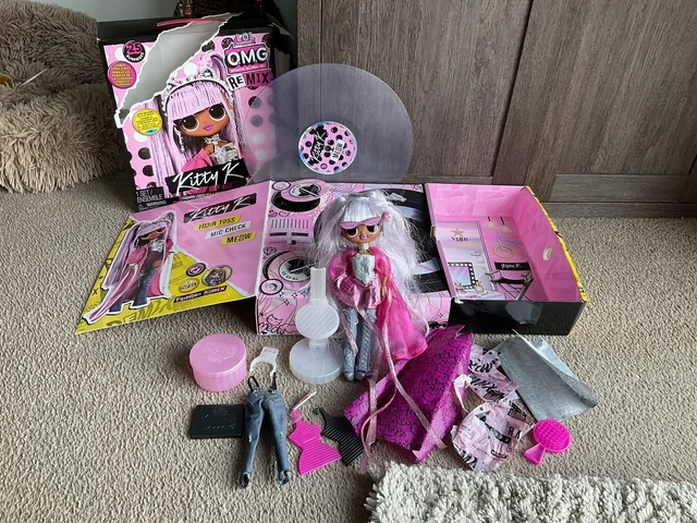 L.O.L. Surprise! OMG Muñeca Kitty K – Figura De Moda Con Vestido Y Accesorios, Colecciona Las 4 (Candylicious, Bubblegum DJ, Miss Royale)