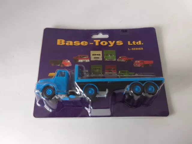 Base Toys 1:76 L-series - TS-X2 Blue Truck