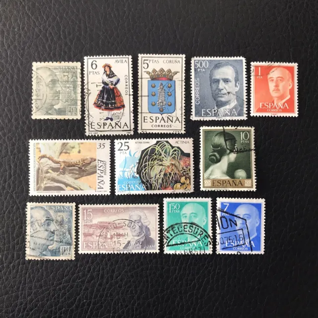 Lot de 12 timbres anciens d’Espagne années diverses - RARE ! E90