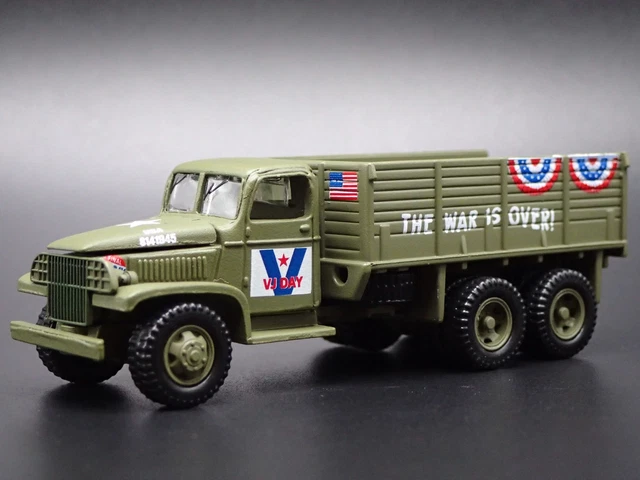 Le Camion GMC 6x6 Bâché Militaire Vert En Miniature De Dinky Toys Au 1 43e 8288