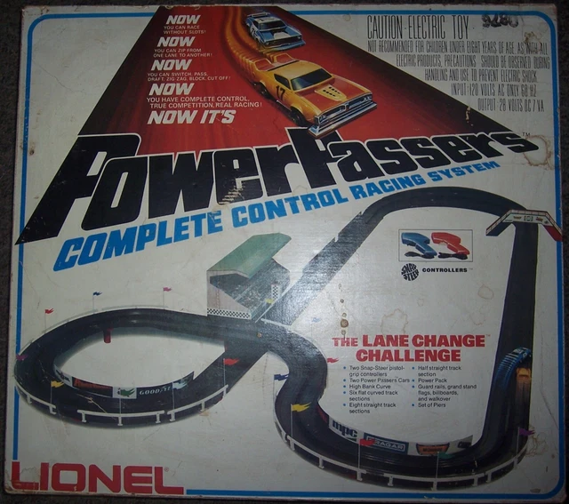 LIONEL POWER PASSERS Lane Change Challenge Slotless car racing 50.00