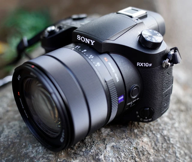 Sony RX10 iv Mk4 Camera - MINT condition