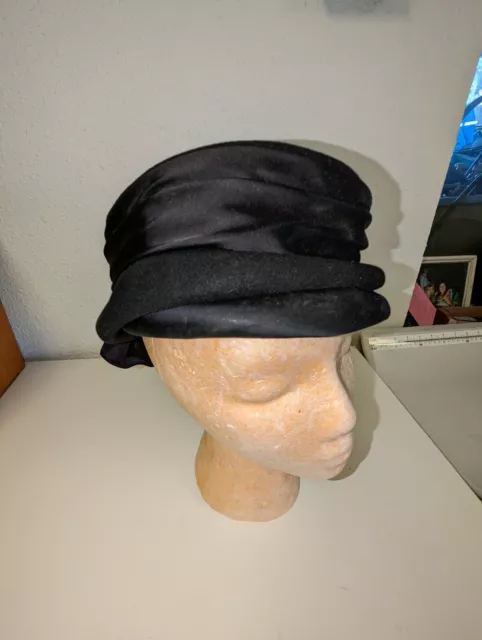 VIntage B Altman & Company 5th ave New York 100% wool Hat cap pillbox black 22.5