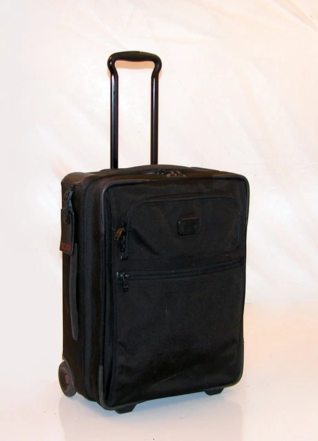 TUMI Alpha 2 Continental 21" Expandable 2 Wheeled Carry-On ~ 22021 D2 - GREAT