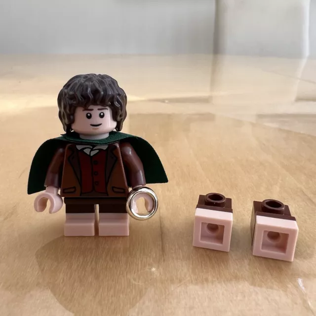 Lego The Lord of the Rings : Frodo Baggins Minifigure - Lor112 (Rivendell 10316)