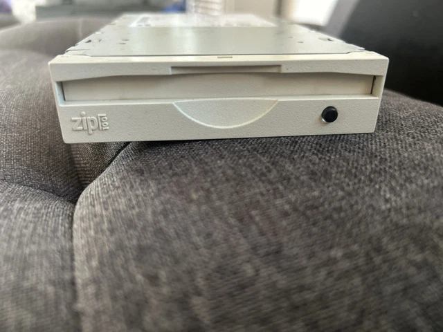 IOMEGA ZIP 100 ATAPI internal drive, specifically model Z100ATAPI $35. ...
