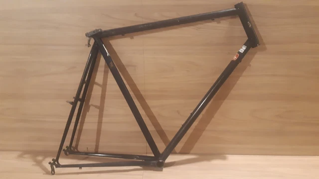 Lot Cadre Vélo Ancien - Vieux Cycle Peugeot - Pour Restauration Ou Déco