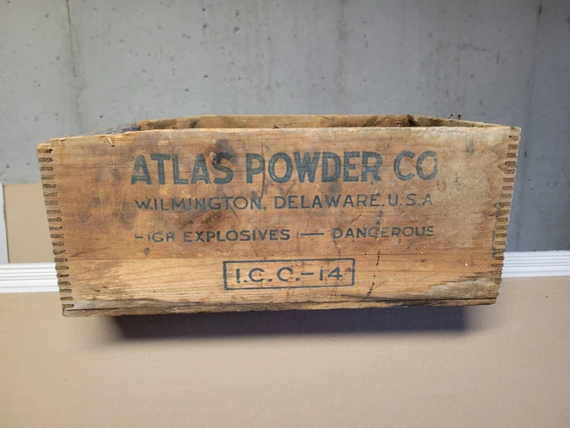 Atlas Powder Co. Dovetail Wood Crate Box High Explosives Electric Blasting Caps