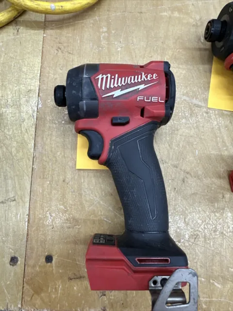 Milwaukee 2953-20 (1) M18 FUEL 1/4" Hex Impact Driver