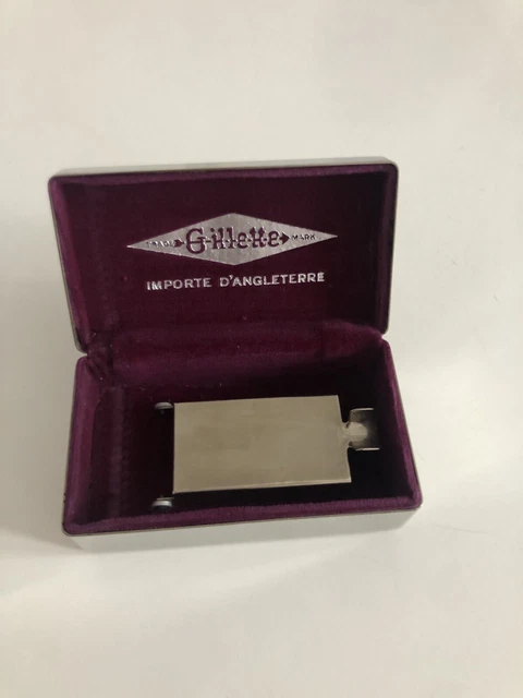 Gillette Raised Flat Bottom RFB British Pat Double Edge Safety Razor 1930 s 2