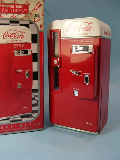 MIOB 1994 DIECAST COCA-COLA MUSICAL COKE MACHINE Opens, Bottles Shift