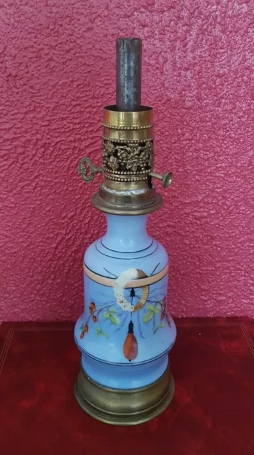Große Lampe Öl Aus Opalglas -blau