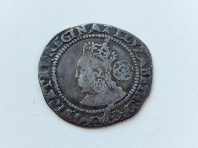 A238 - Elizabeth I Silver Hammered Sixpence. 1572. Ermine Mintmark.