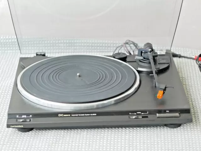 Platine vinyle      TECHNICS SL BD20