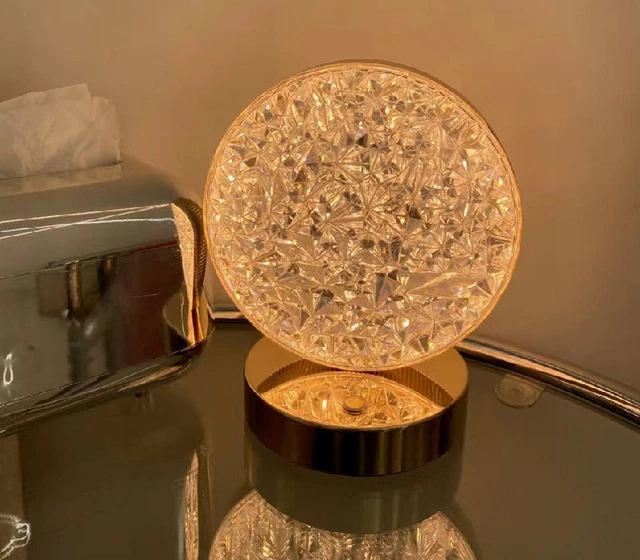 Lampada Da Tavolo Diamantata Rotonda Effetto Cristallo Luce Ricaricabile USB