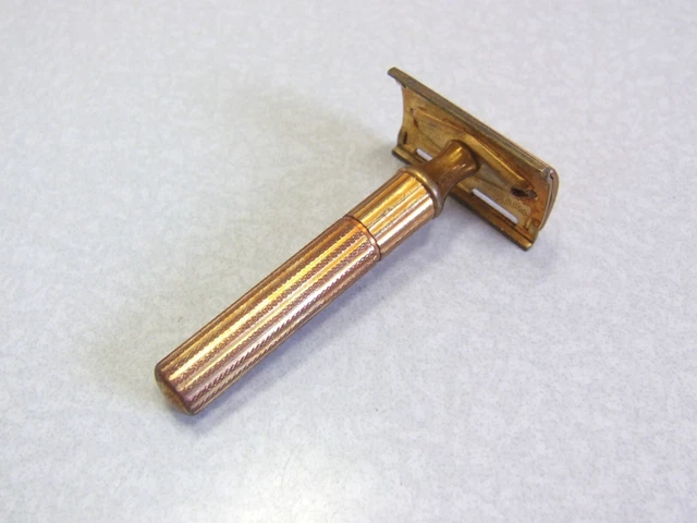 Vintage Gillette HEAVY GOLD TECH DE Safety Razor 1940's CLEAN