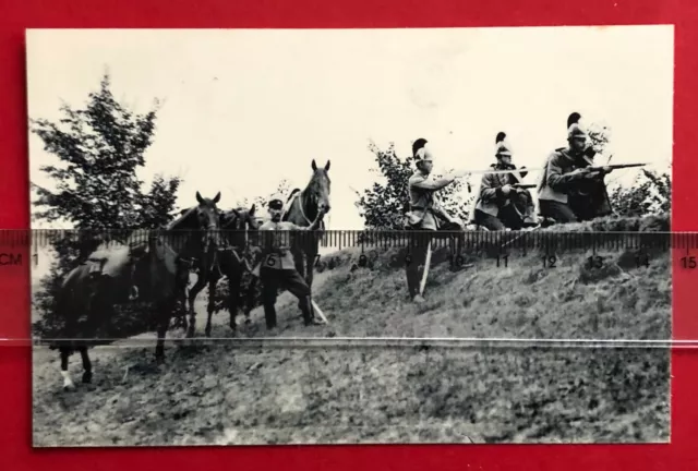 Militär AK THERESIENSTADT Terezin um 1910 Soldaten in Feuerstellung  ( 84763