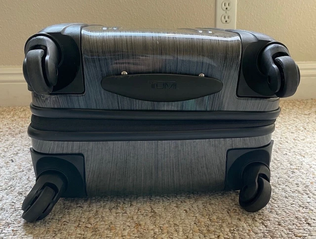 TUMI Vapor International Carry On 4-Wheel 28020D Suitcase Luggage Black/Grey 16