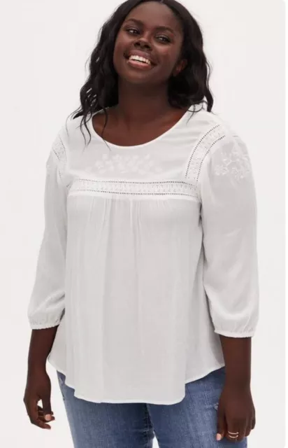 Torrid Embroidered Ivory Gauze Crinkle Top 3X NEW W/TAG