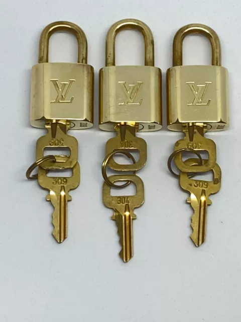 Louis Vuitton padlock with  Two  keys  3  Pcs  Auth AB1123 2