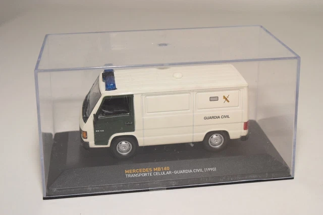 1/43 VÉHICULES DE Chantier N°31 Mercedes-Benz Actros SILO BETON EUR 5