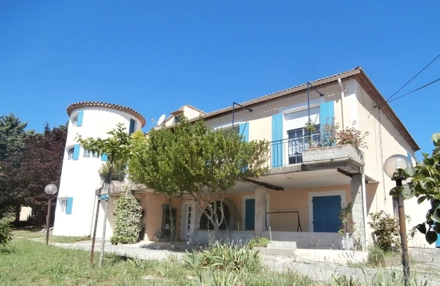 Maison 300M2 Terrain 9000M2 En Provence Maison 300M2 Terrain 9000M2 En Provence