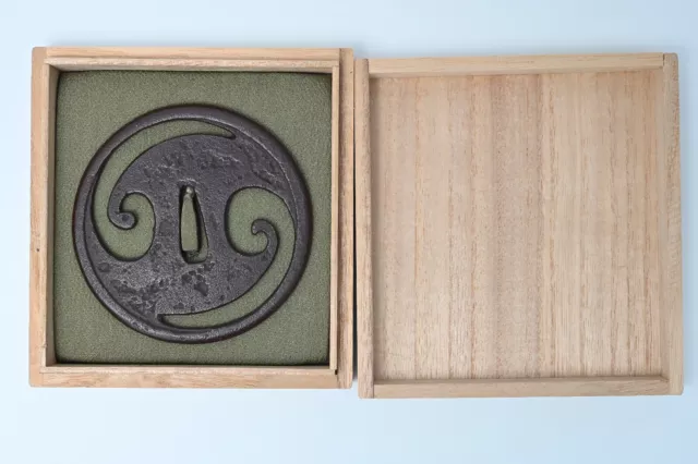 Tsuba Japanese antique iron Mumei 2 Tomoe design sukashi Edo era