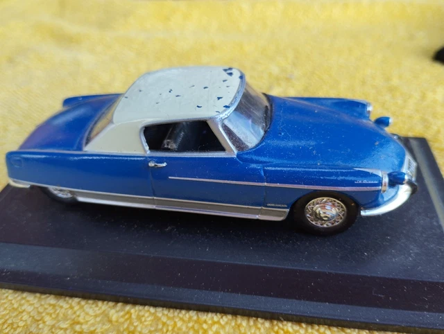 Voiture DS21 COUPE LE DANDY Henri CHAPRON (1967)