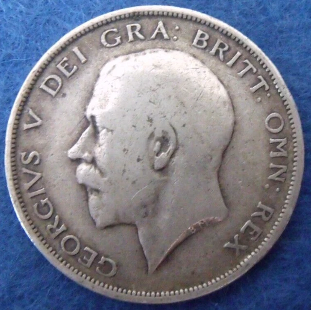 1914 GEORGE V SILVER HALF CROWN  ( .925 Silver )  British 2/6 Coin.   431