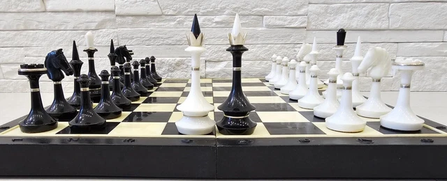 Jeu D'échecs Vintage URSS Kievplastmass 40x40cm - Années 1970 - Très Bon état