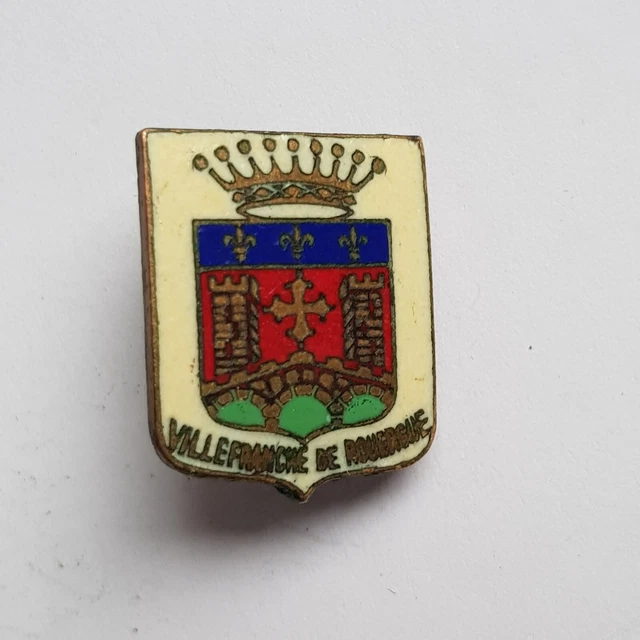 INSIGNE, ÉCUSSON. BROCHE. Blason. Pin's Touristique Émaillée. " Val De