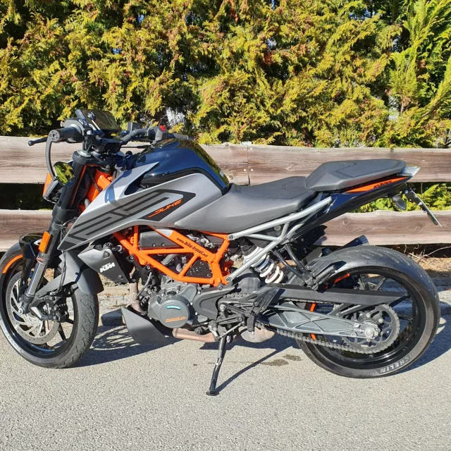 KTM 125 Duke Bj. 2022