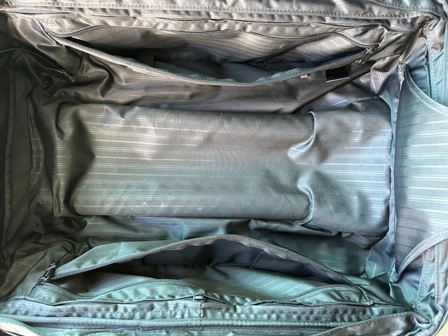 TUMI Alpha International Office 2-Wheeled Carry-On 22" Suitcase Luggage 22016DH 3
